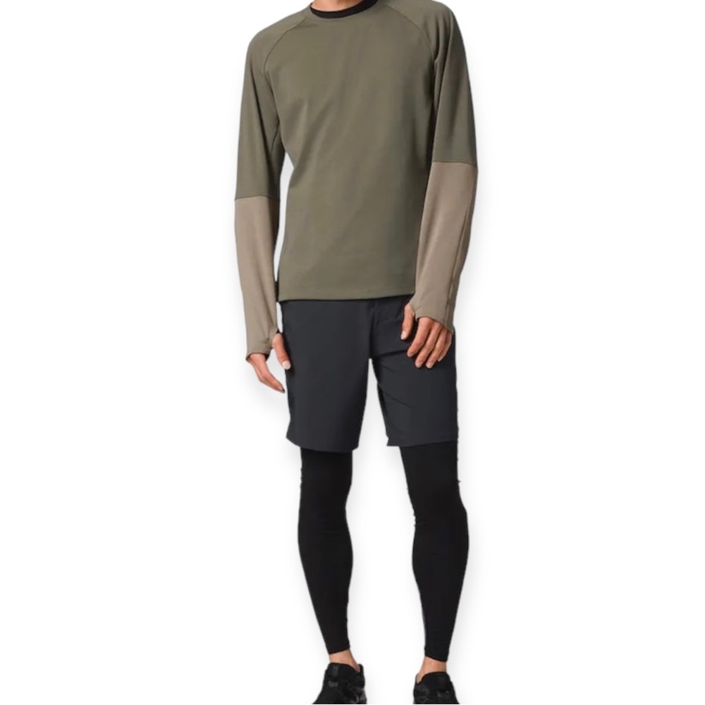 Lululemon Escape and Explore LS Size Medium Color Sage Stone and Silver